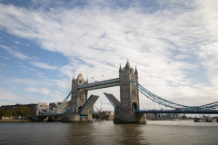 London_Tower_Bridge_950px-1